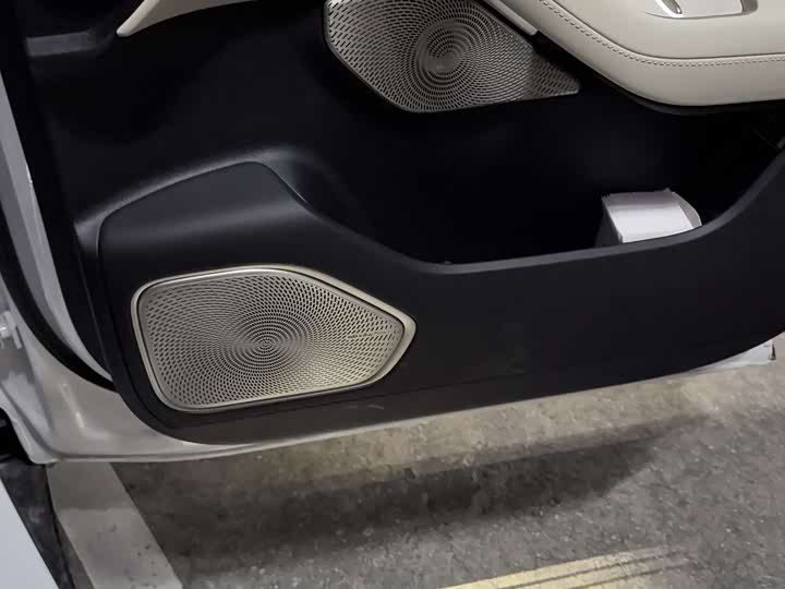 Фото 7 - Nio ES6