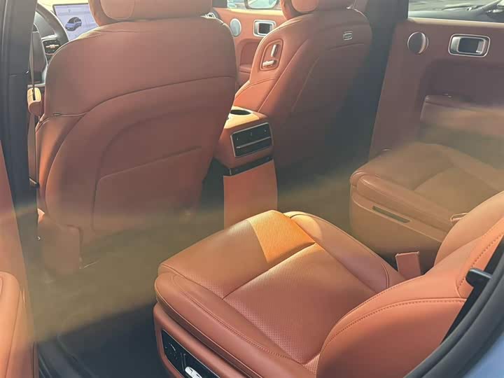 Фото 2 - LiXiang L9