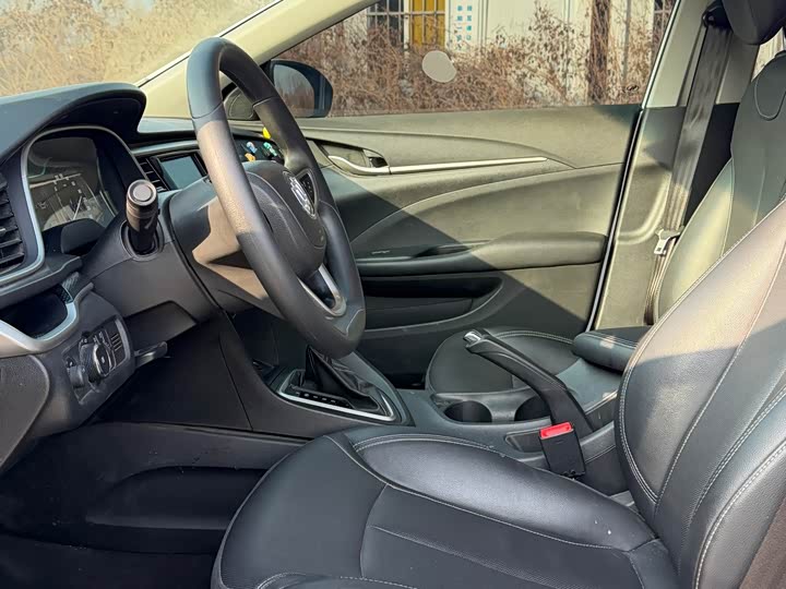 Фото 7 - Buick Excelle GT