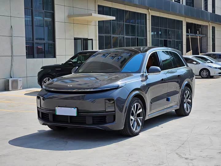 Фото 1 - LiXiang L8