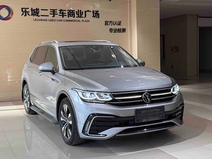 Фото 3 - Volkswagen Tiguan L Pro