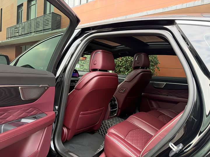 Фото 9 - Cadillac CT6