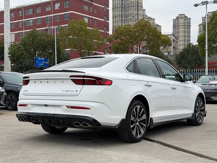 Photo 6 - Geely Preface