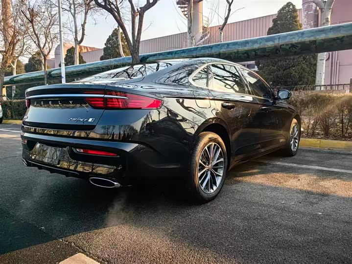 Photo 5 - Geely Preface