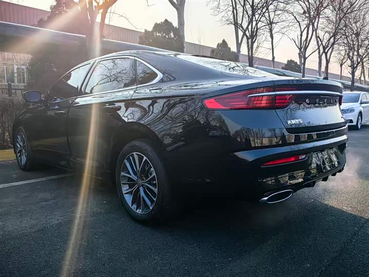 Photo 6 - Geely Preface