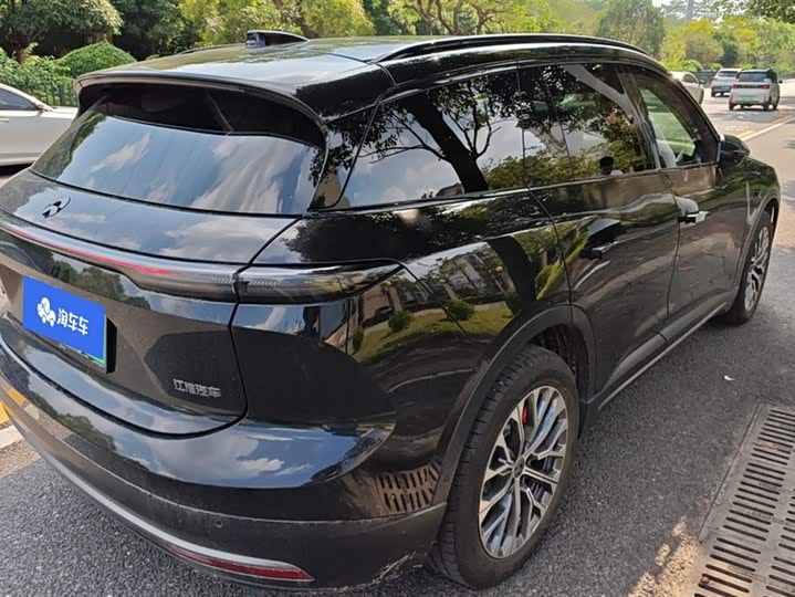 Фото 3 - Nio ES6