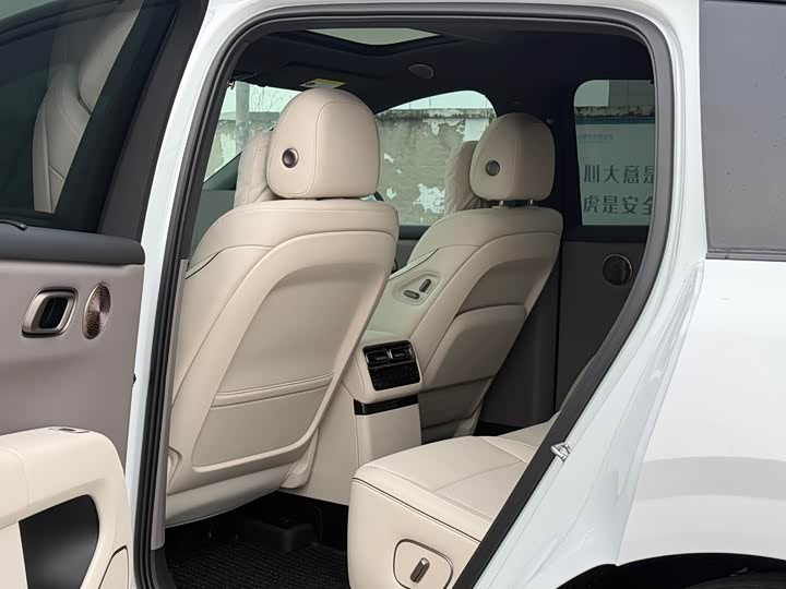 Фото 5 - LiXiang i6