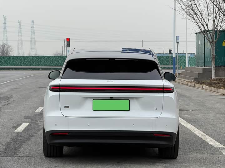 Фото 8 - LiXiang i6