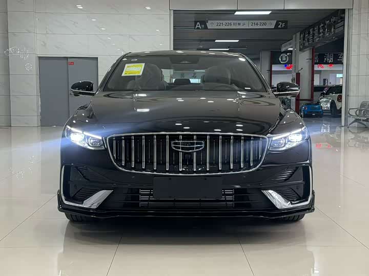 Фото 2 - Geely Preface