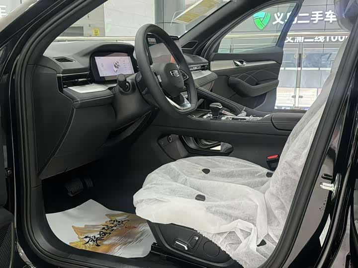 Фото 4 - Geely Preface