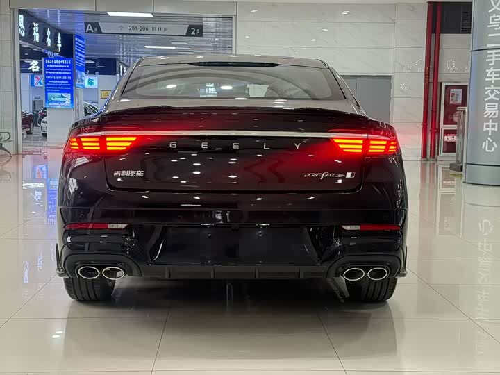 Фото 8 - Geely Preface