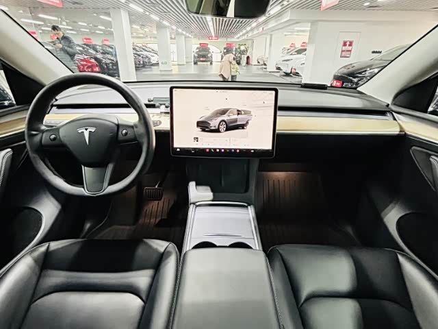 Фото 9 - Tesla Model Y