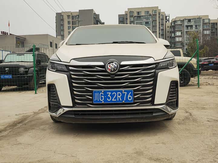 Фото 2 - Buick GL8 ES