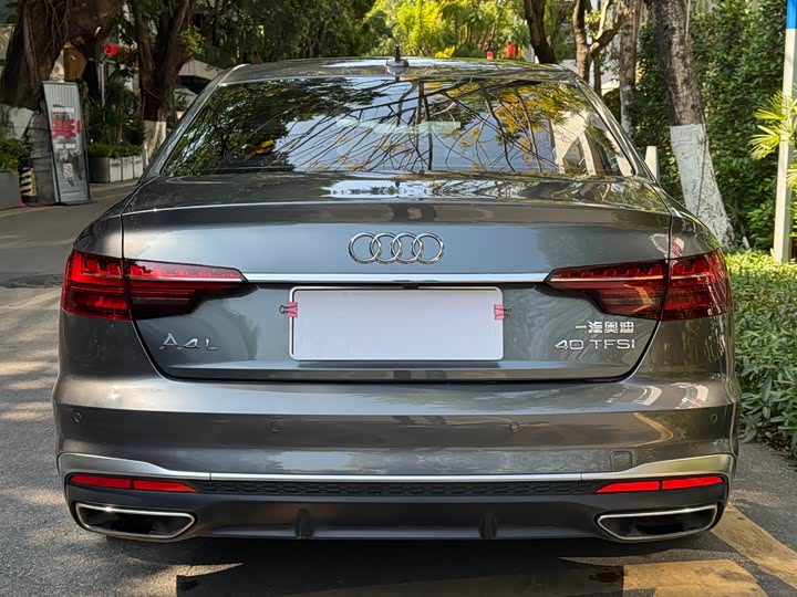 Фото 7 - Audi A4L