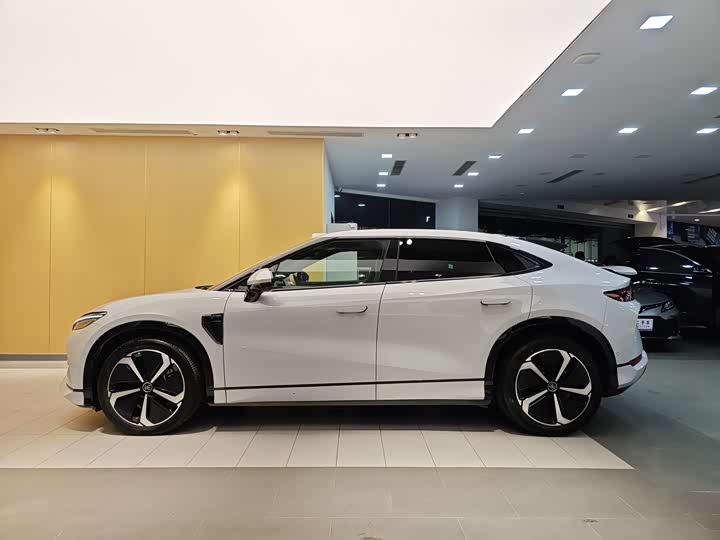 Фото 6 - BYD Song L