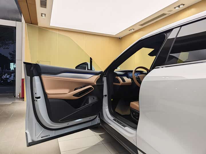 Фото 7 - BYD Song L