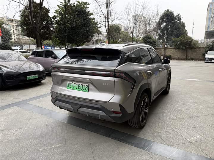 Фото 5 - Geely Galaxy L7