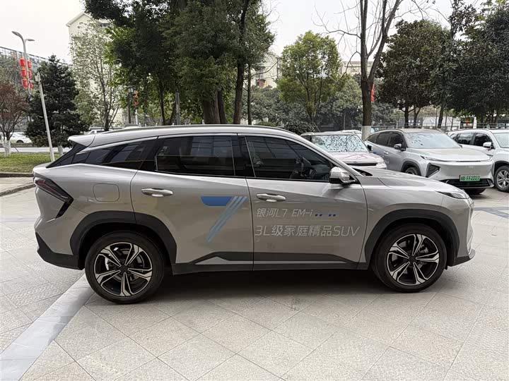 Фото 7 - Geely Galaxy L7