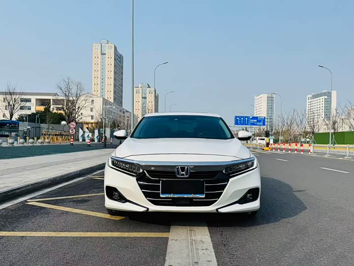 Фото 2 - Honda Accord