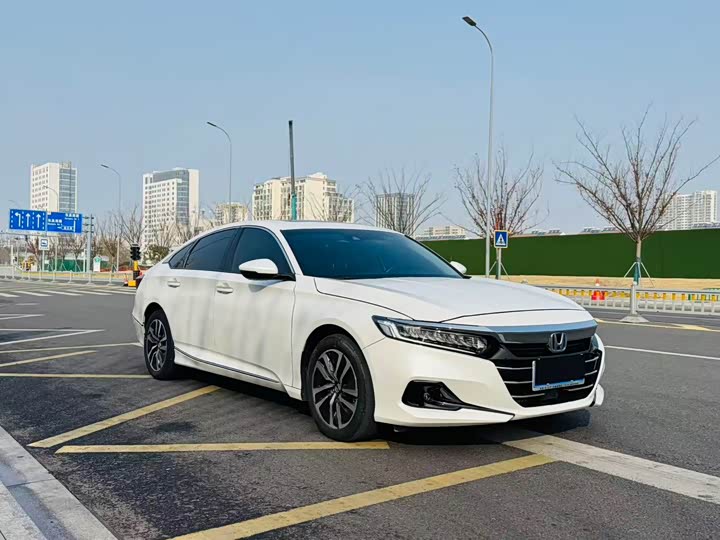 Фото 3 - Honda Accord