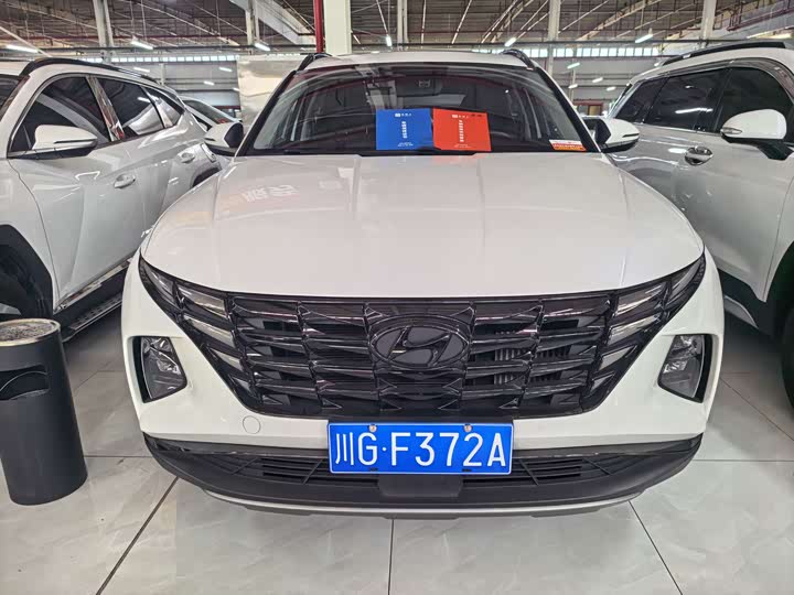 Фото 3 - Hyundai Tucson L