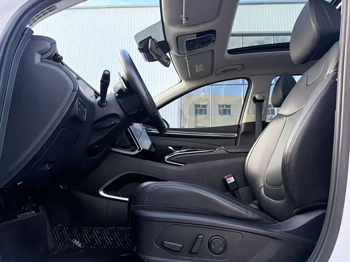 Фото 6 - Hyundai Tucson L