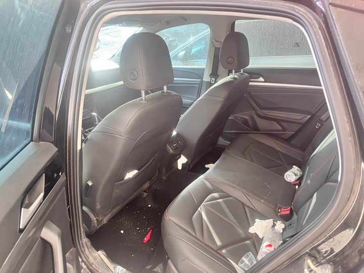 Фото 9 - Volkswagen Lavida