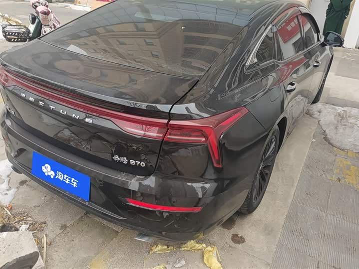 Фото 3 - Bestune B70