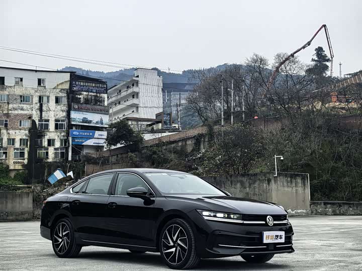 Фото 4 - Volkswagen Magotan