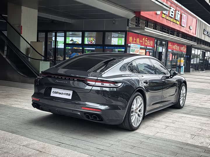 Фото 7 - Porsche Panamera