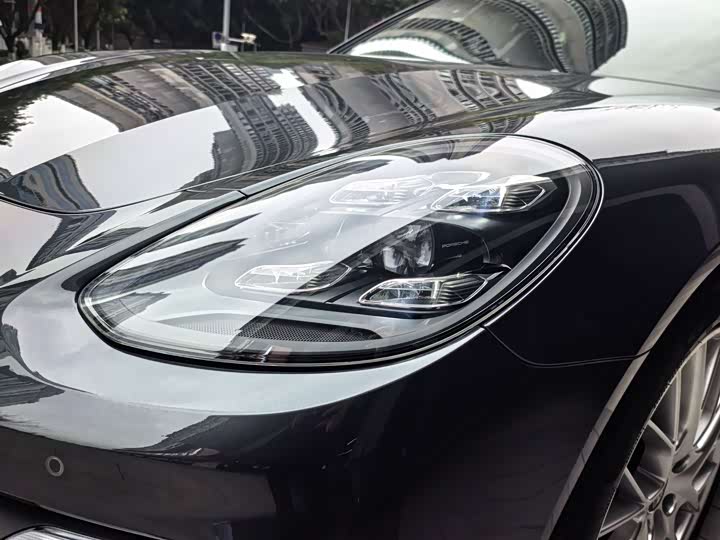 Фото 8 - Porsche Panamera