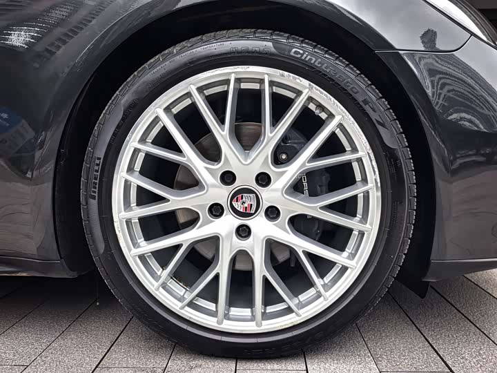 Фото 9 - Porsche Panamera