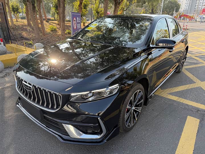 Фото 2 - Geely Preface