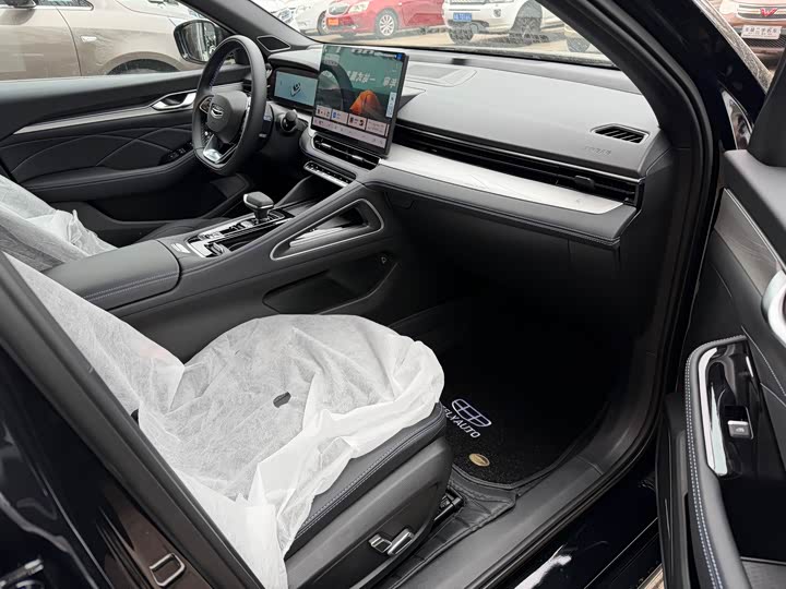 Фото 8 - Geely Preface