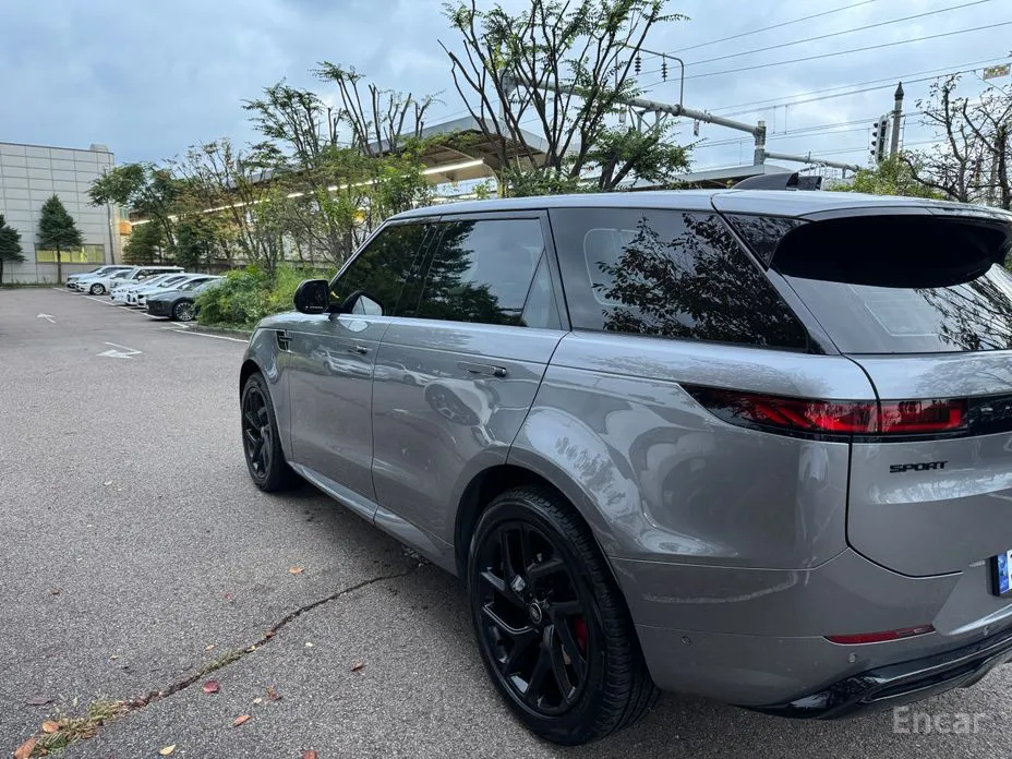 Фото 2 - Land Rover Range Rover Sport