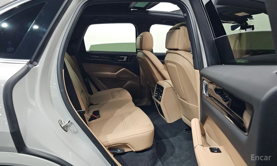 Фото 13 - Porsche Cayenne