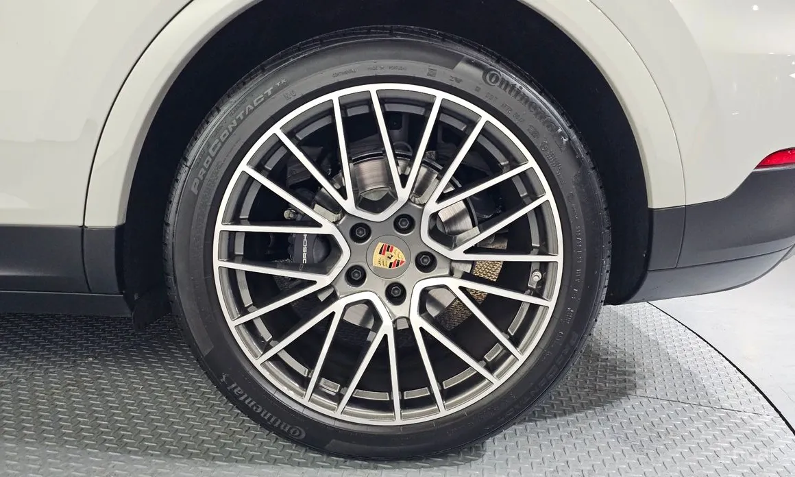 Фото 5 - Porsche Cayenne