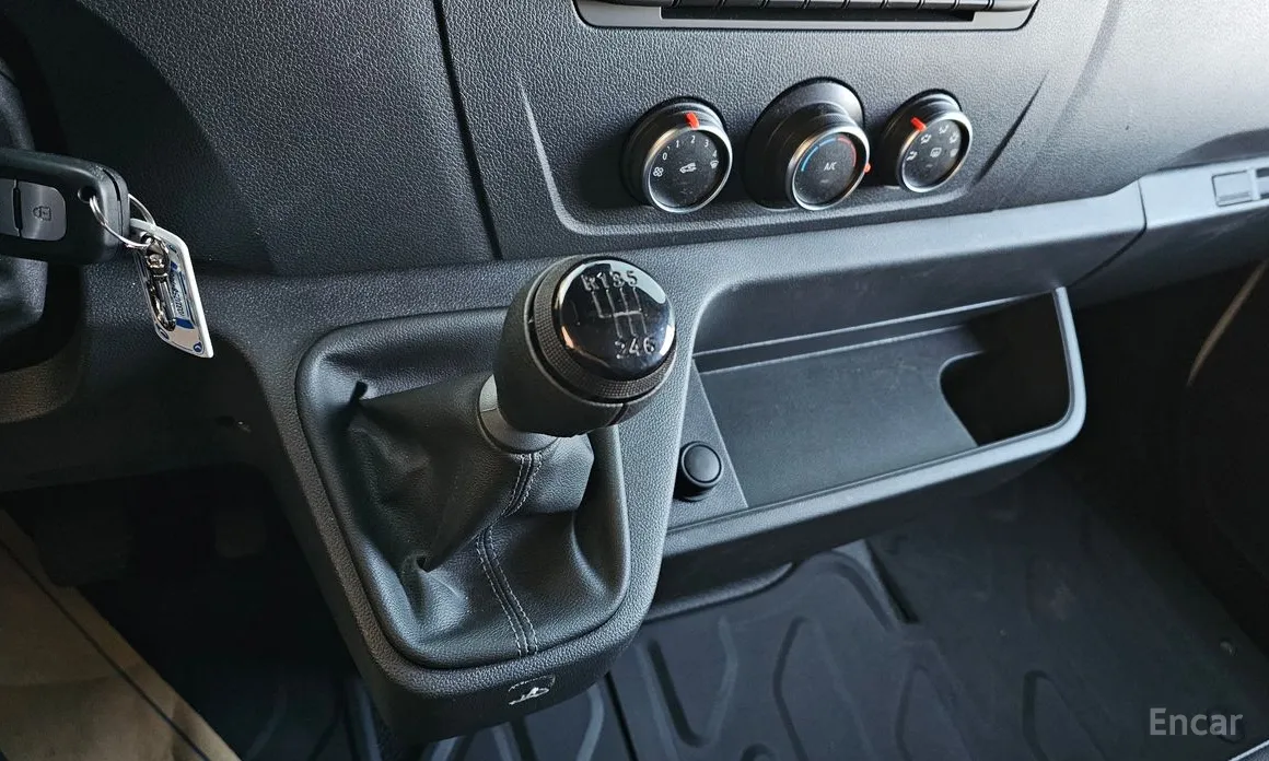 Фото 9 - Renault Master