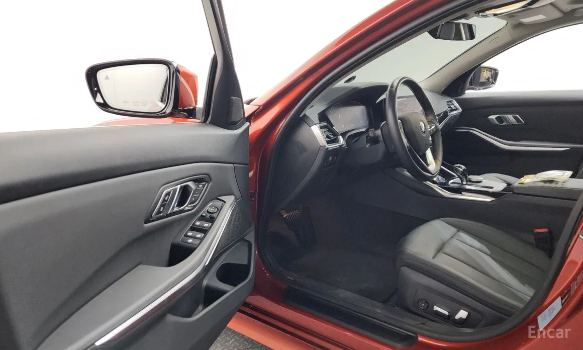 Фото 10 - BMW 3 Series