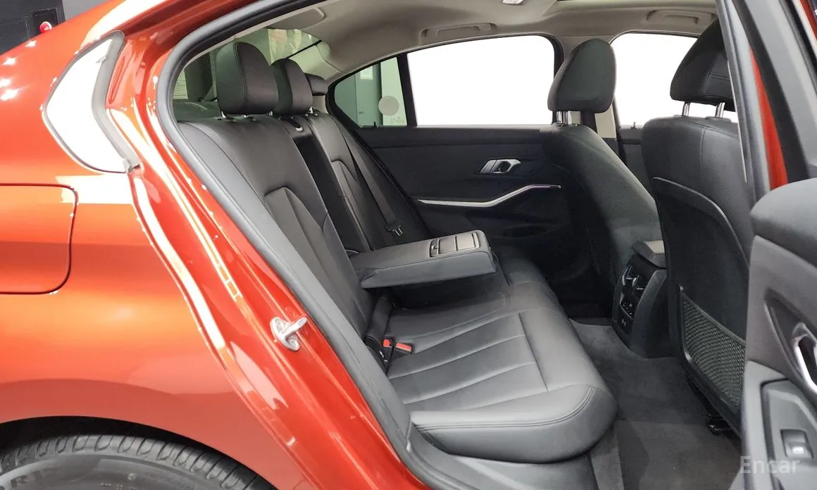 Фото 12 - BMW 3 Series