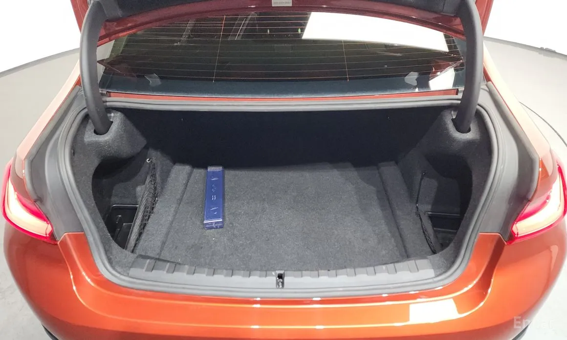 Фото 20 - BMW 3 Series