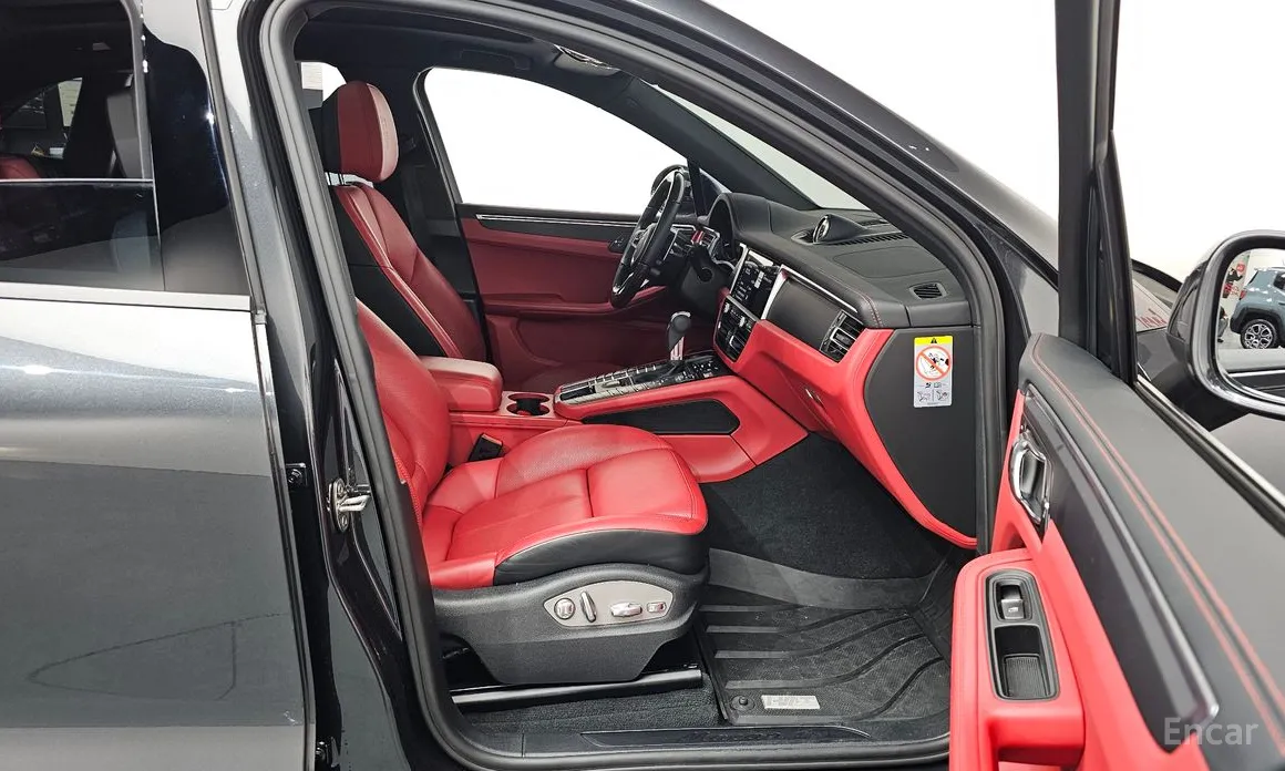 Фото 11 - Porsche Macan