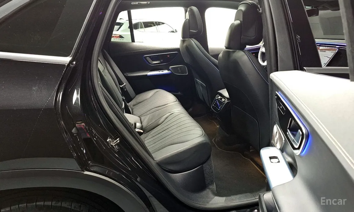 Фото 12 - Mercedes-Benz EQE