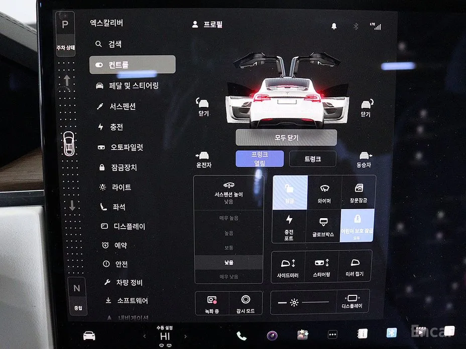 Фото 11 - Tesla Model X