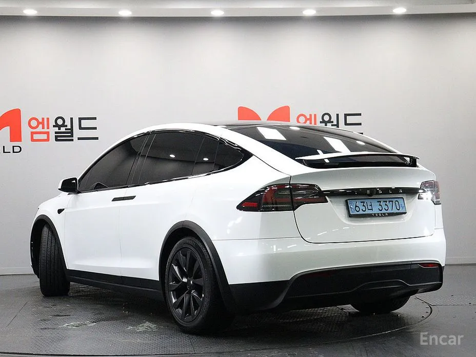 Фото 4 - Tesla Model X