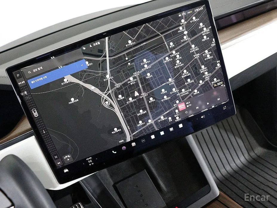 Фото 8 - Tesla Model X