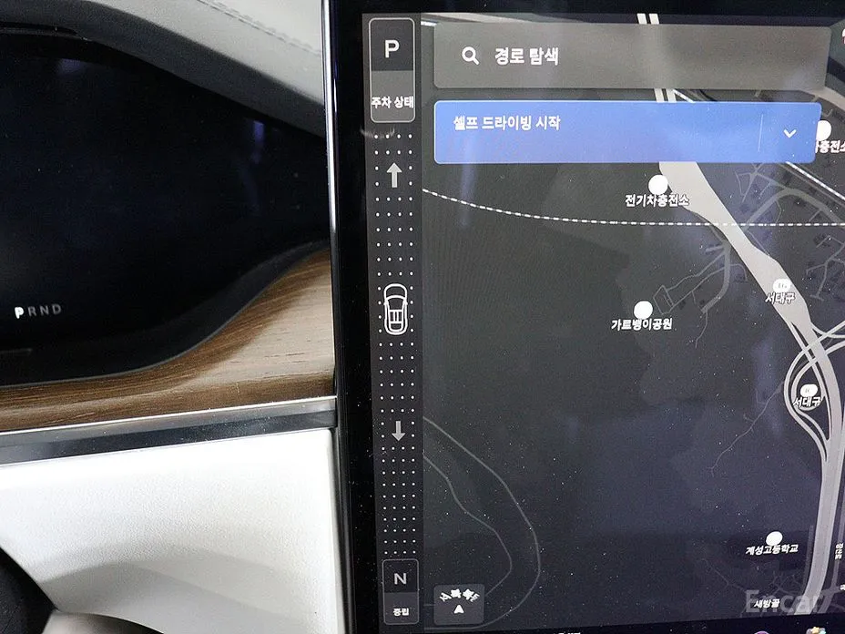 Фото 9 - Tesla Model X