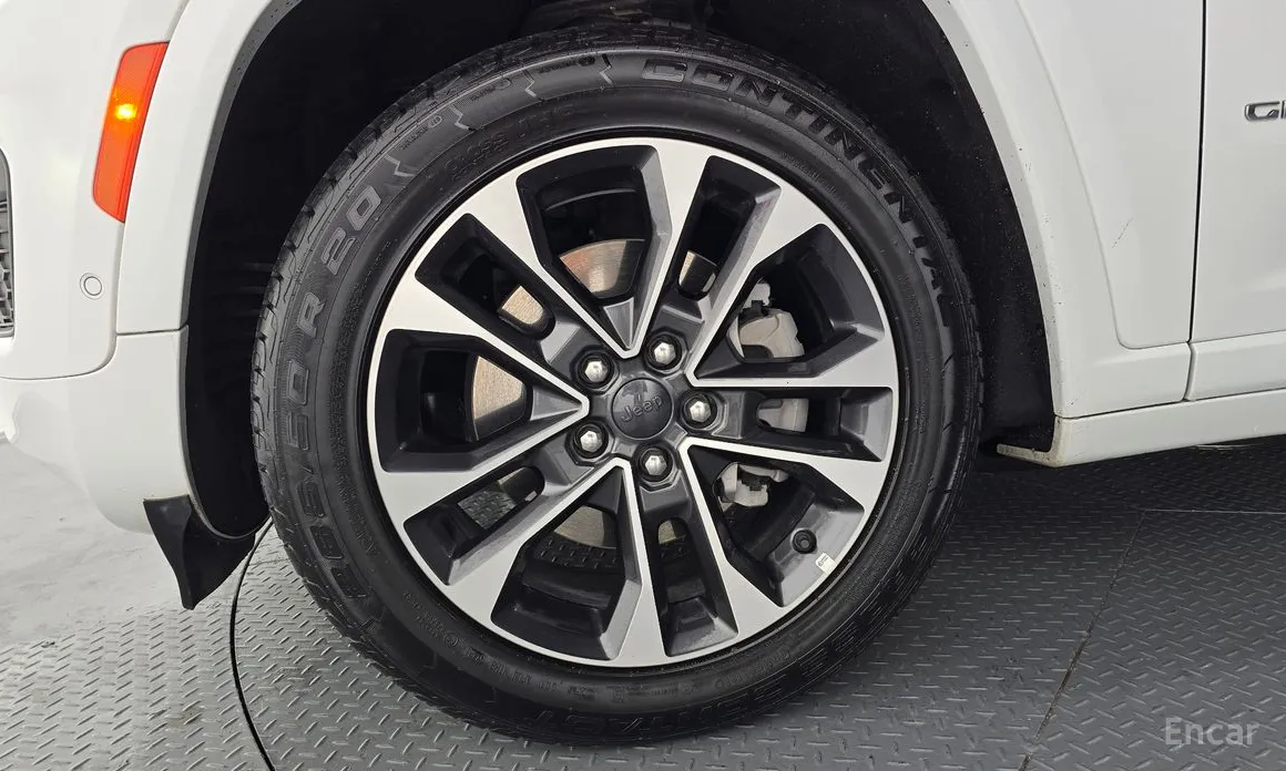 Фото 5 - Jeep Cherokee