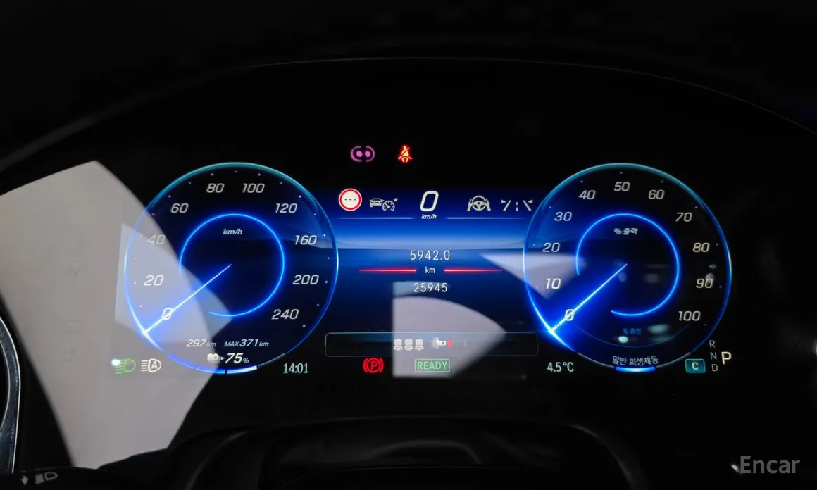 Фото 8 - Mercedes-Benz EQE