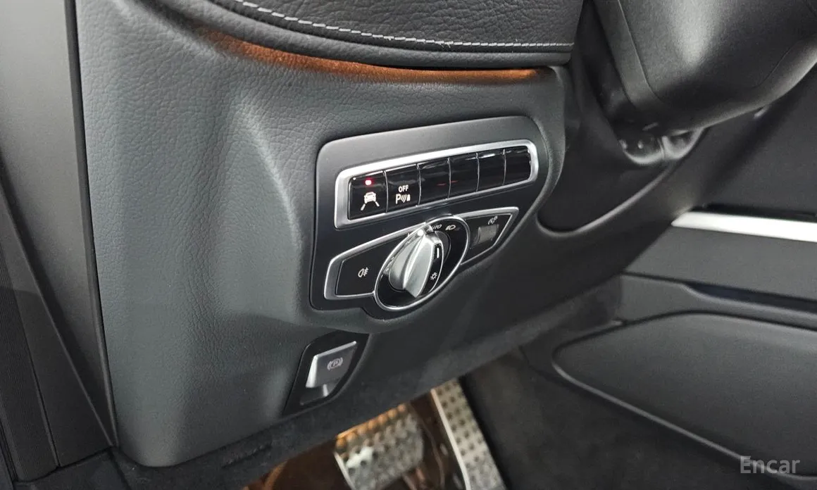 Фото 16 - Mercedes-Benz G-Class